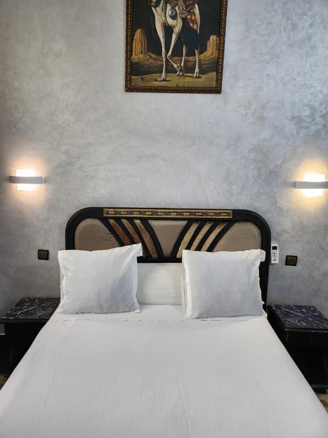 Amor Hotel Fez Værelse billede